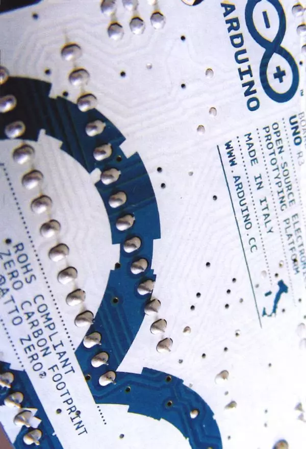 Марк Геддес - 25 крутых проектов с Arduino - Страница № 14